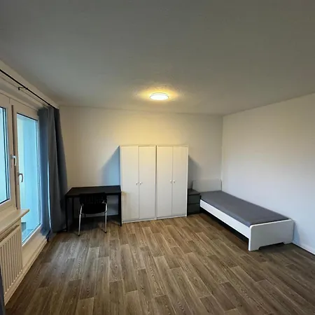 Monteursunterkunft Fuer 7 Personen Apartment *